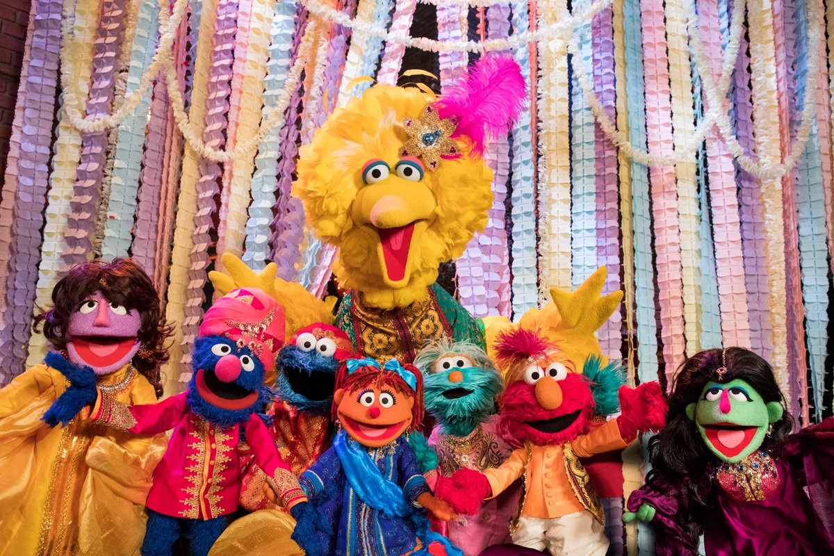 Big Bird, Grover, Elmo, Zoe and other Muppets have fun exploring Indian traditions while dressed in traditional Indian clothes.