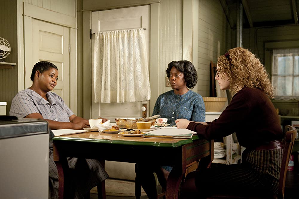 (L-R): Octavia Spencer, Viola Davis, and Emma Stone as Minny, Aibileen and Skeeter in The Help. (Dale Robinette/DreamWorks)