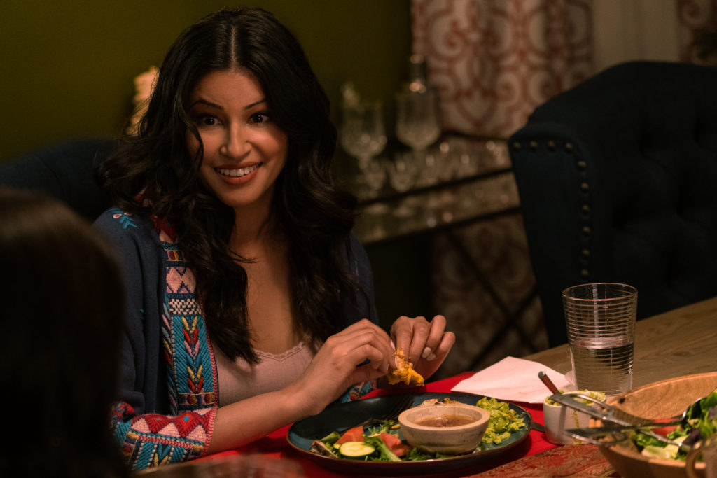 NEVER HAVE I EVER (L to R) RICHA MOORJANI as KAMALA in episode 201 of NEVER HAVE I EVER Cr. ISABELLA B. VOSMIKOVA/NETFLIX © 2021